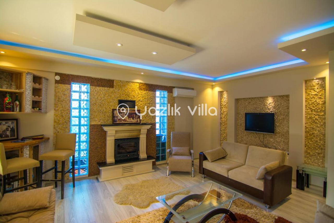 Villa Ares