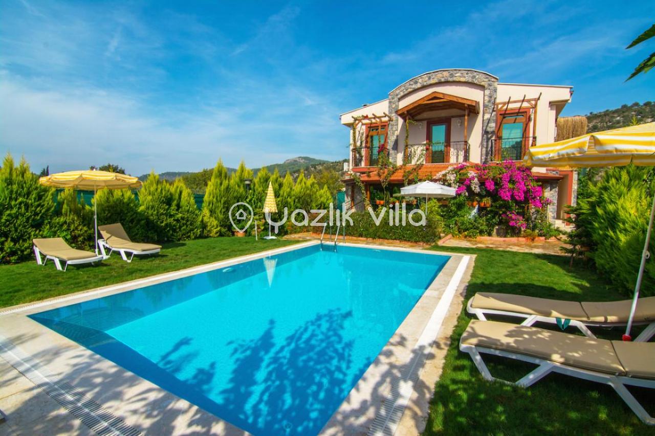 Villa Ares