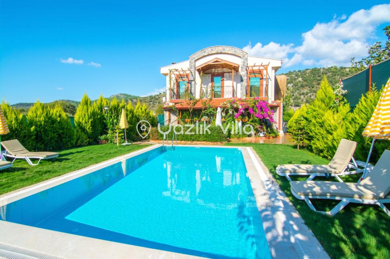 Villa Ares
