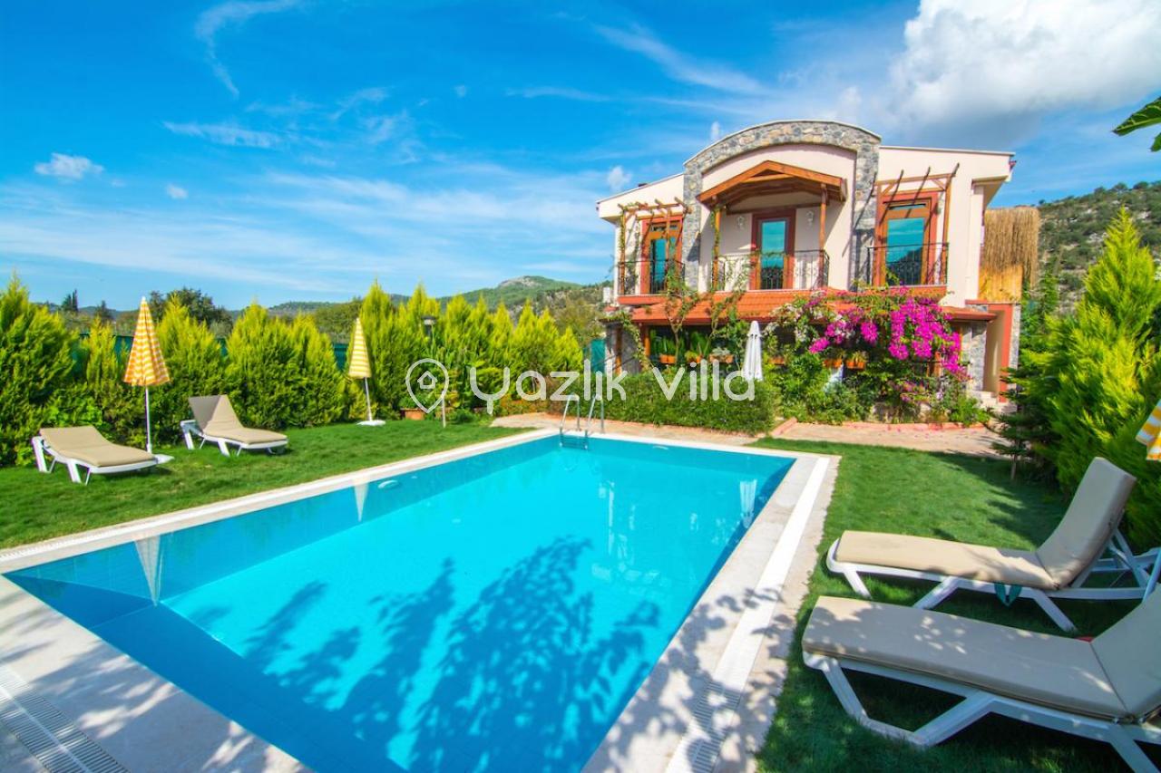 Villa Ares