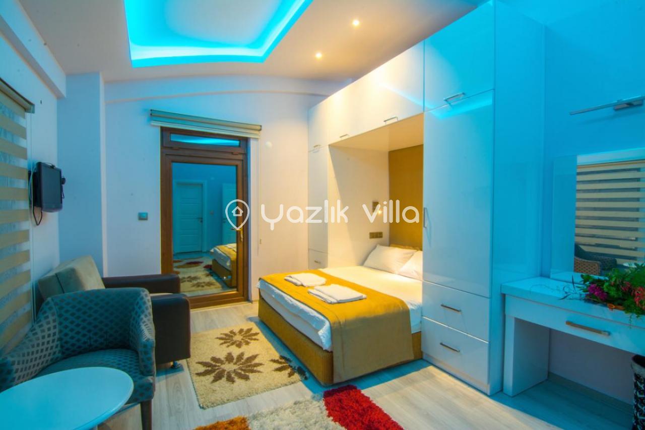Villa Ares