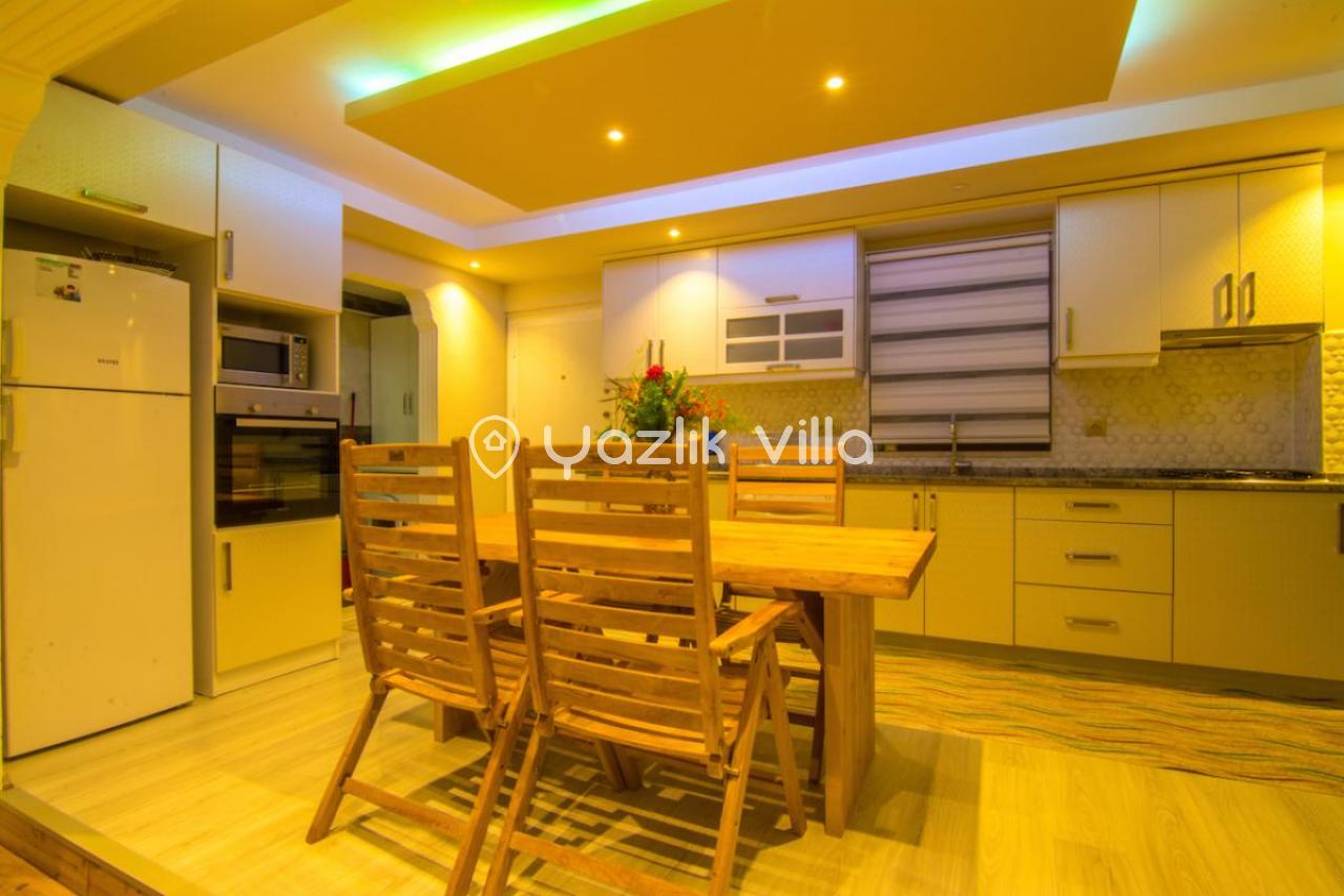 Villa Ares