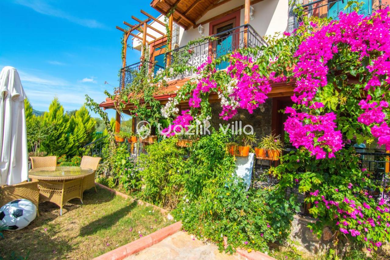 Villa Ares