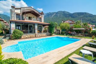 Villa Hazal,Ovacıkta 3 odalı lüks villa